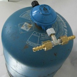 Détendeur 29 mbar pour Campingaz avec double sortie tétine